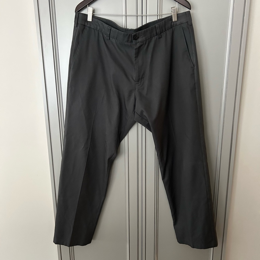 Men's dark grey hagger Dress Pants - Classic Straight Fit